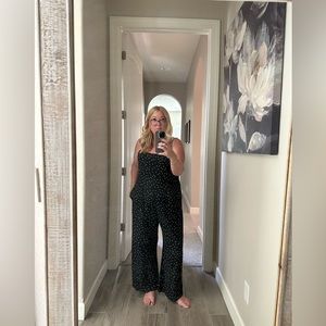 Super cute roxy jumpsuit. NWT size XL
